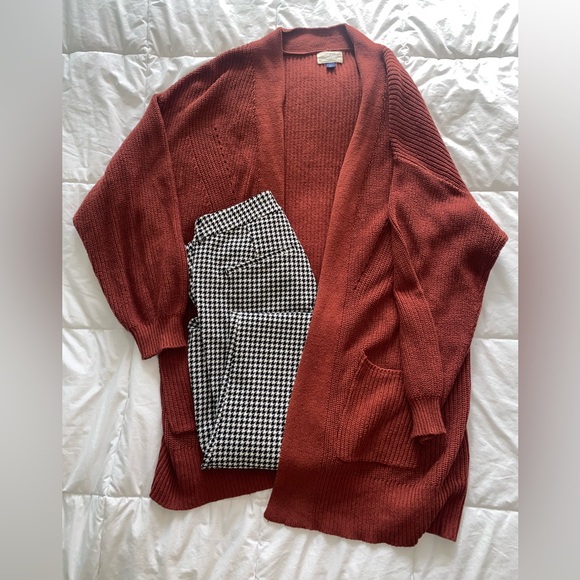 Houndstooth Patterned High Rise Pixie Pants - Picture 5 of 5